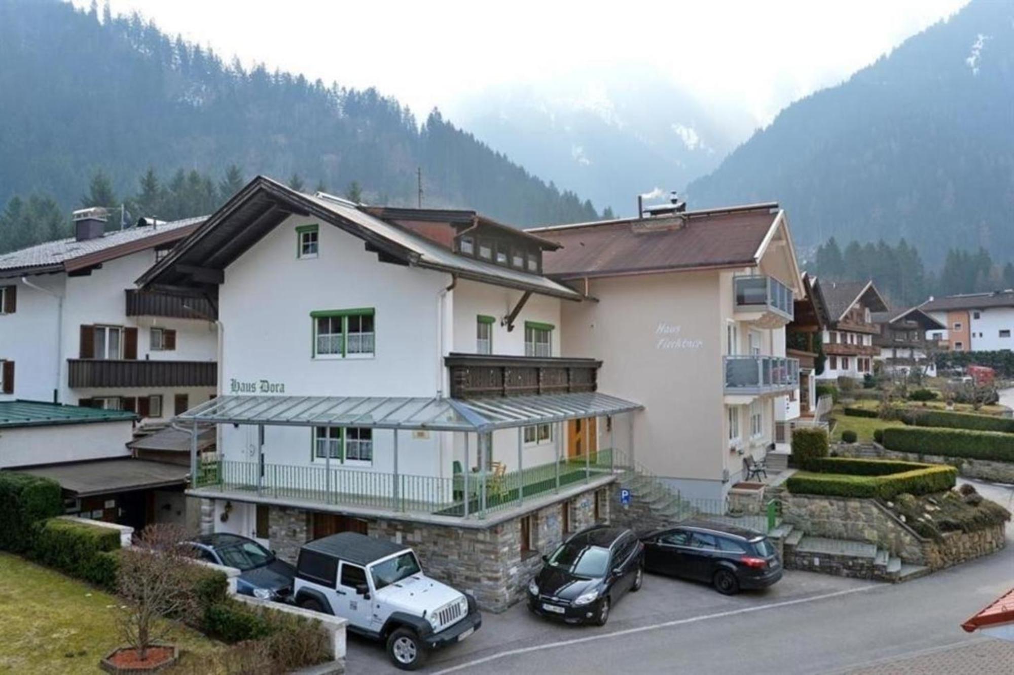 Haus Dora Apartment 4 Panoramablick Mayrhofen Exterior foto